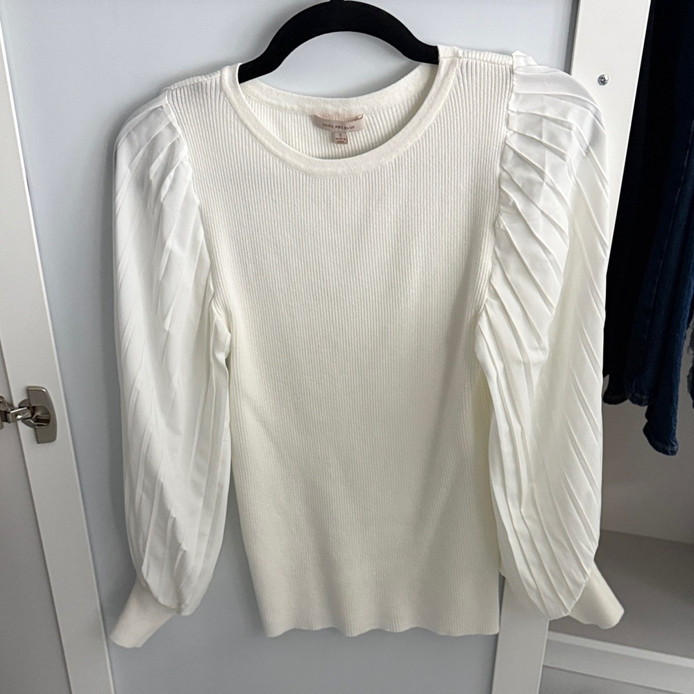 Skies Are Blue White Pleated Sleeve Crew Neck Sweater